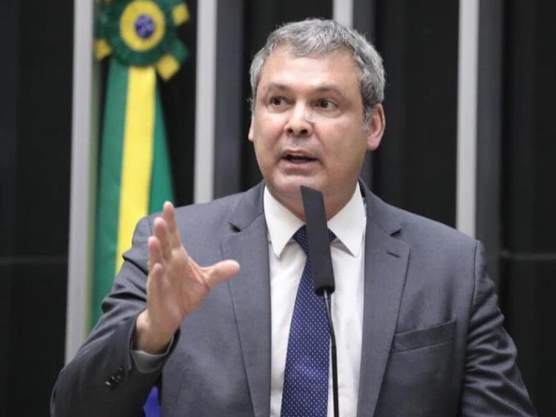 Lindbergh chamou o relatório de "ataque à Polícia Federal". - Bruno Spada / Câmara dos Deputados