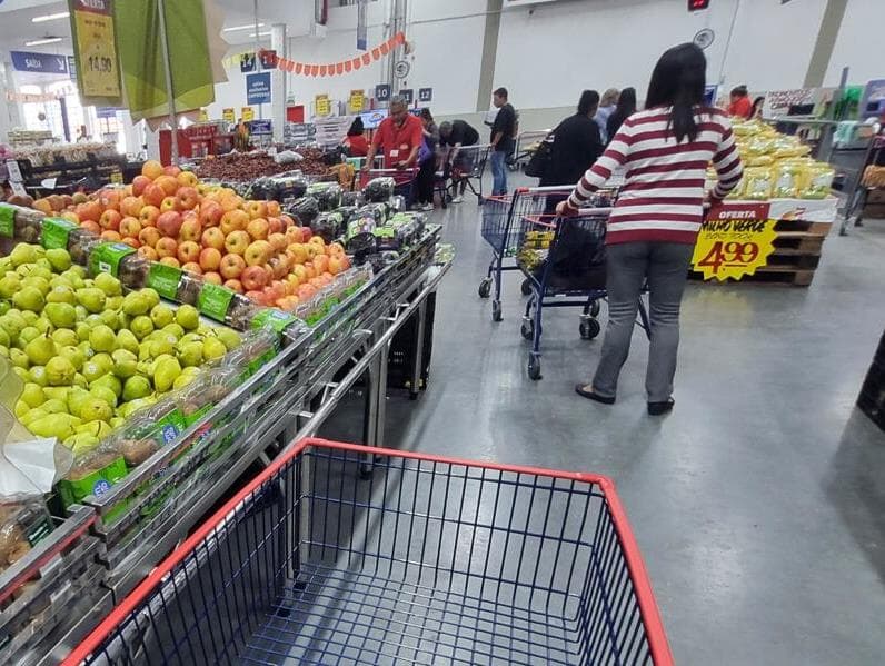 Projeção do IPCA cai para 4,46% e fica abaixo do teto de 4,5% pela primeira vez no ano. -  Cris Faga/Folhapress