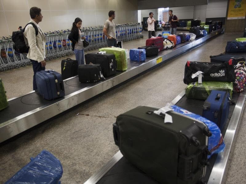 Comissão de Turismo quer restabelecer direito ao despacho gratuito em voos nacionais. - Lalo de Almeida/Folhapress