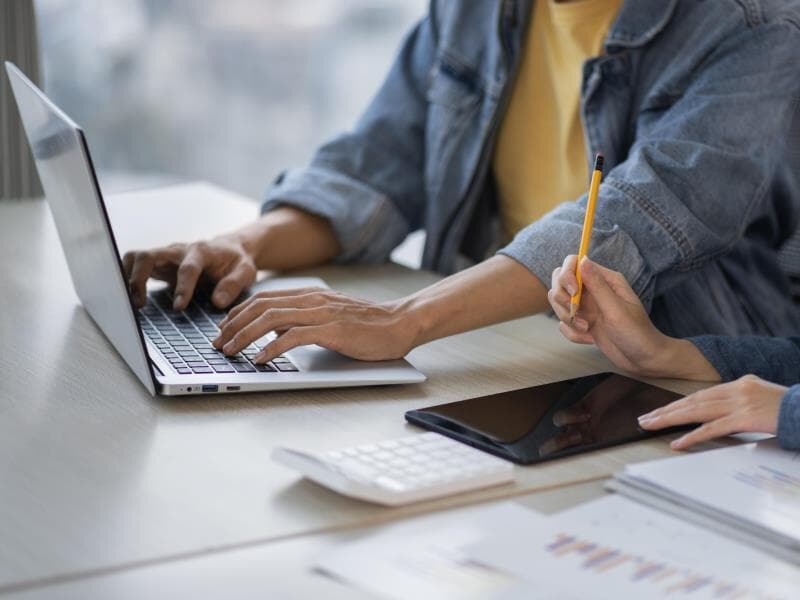 O projeto determina que as avaliações sejam conduzidas pelo médico do trabalho. - Freepik