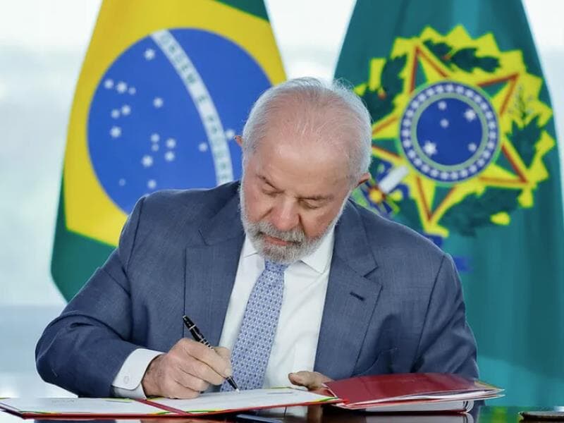 Lei exige linguagem simples para normas e documentos públicos. - Ricardo Stuckert/PR