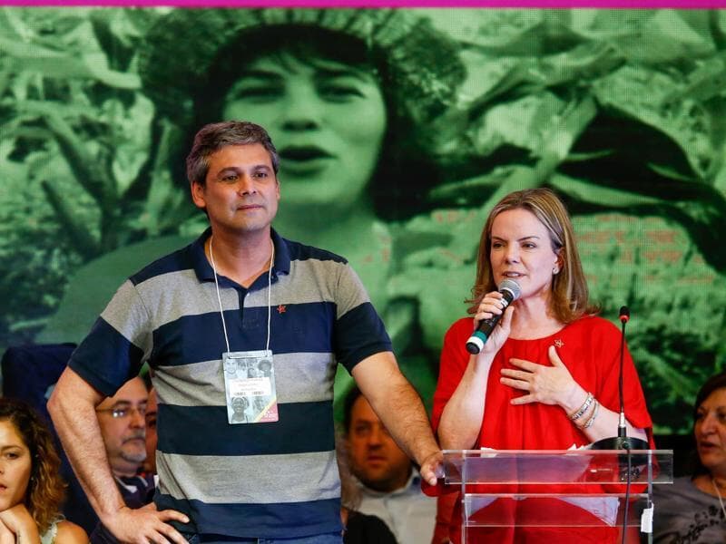 lind e gleisi - Pedro Ladeira/Folhapress