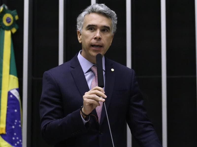 Rafael Brito relatou a proposta em duas comissões. - Kayo Magalhães/Câmara dos Deputados