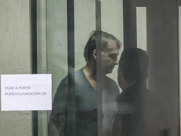 Bolsonaro está preso na Polícia Federal em Brasília desde sábado. - Gabriela Biló/Folhapress