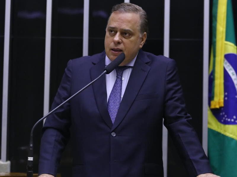 Relator da CCJ, Paulo Abi-Ackel propõe garantir sustentação oral presencial em julgamentos. - Vinicius Loures/Câmara dos Deputados