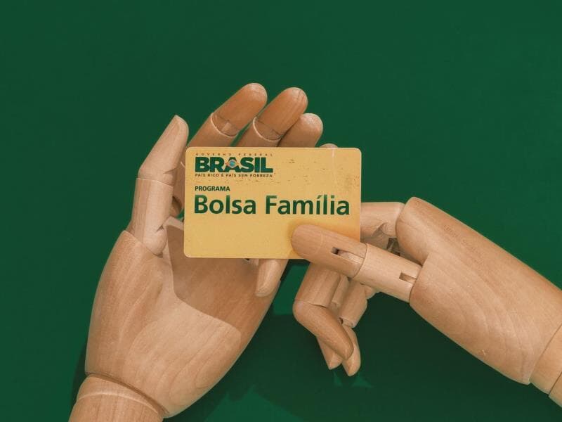 x - Gabriel Cabral/Folhapress