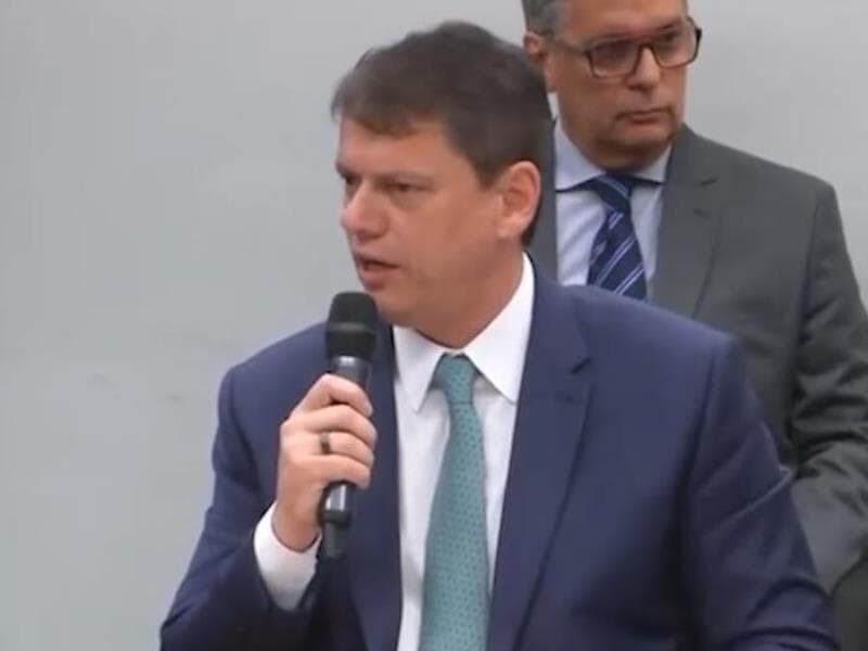 Governador de São Paulo criticou a proposta do governo e cobrou maior autonomia aos Estados no combate ao crime organizado. - TV Câmara/Reprodução