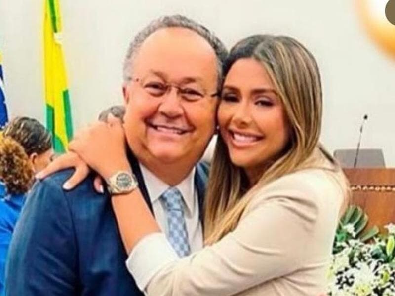 Gabriela Câmara com seu pai, deputado Silas Câmara (Republicanos-AM). - Reprodução/Instagram