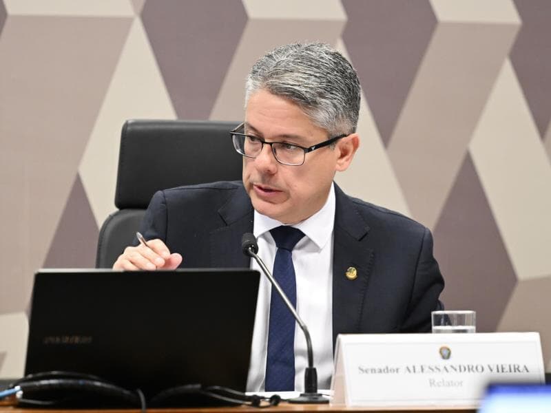 Relator da proposta, Alessandro Vieira, considera que o texto "elimina pela raiz o orçamento secreto".  - Edilson Rodrigues/Agência Senado
