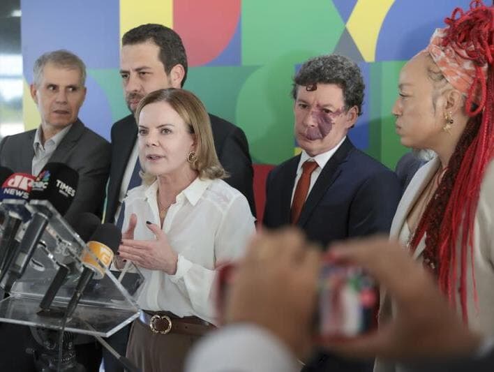 Planalto quer garantir dois dias de folga aos trabalhadores.  - Gil Ferreira/SRI-PR