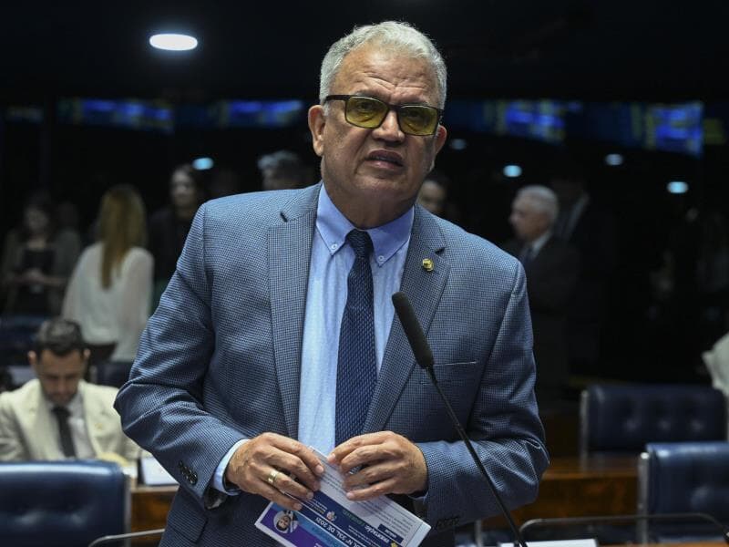 Senador Sérgio Petecão deu parecer favorável ao texto. - Carlos Moura/Agência Senado