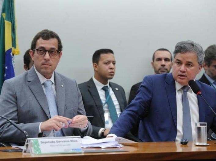 O relator do projeto da Lei de Diretrizes Orçamentárias, Gervásio Maia, e o presidente da CMO, Efraim Filho. - Renato Araújo/Agência Câmara