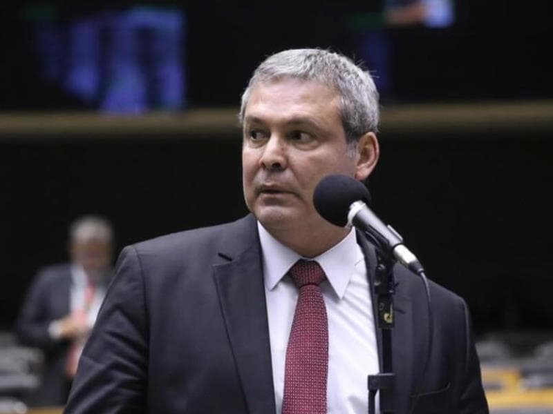 Posição de Lindbergh destoa dos demais líderes governistas. - Kayo Magalhães / Câmara dos Deputados