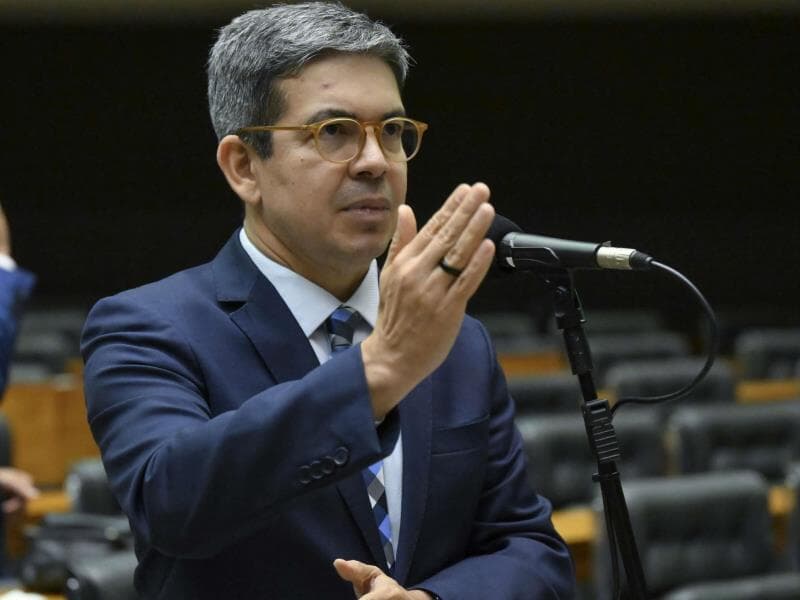 Randolfe Rodrigues afirma que as semanas restantes do ano serão dedicadas à discussão orçamentária. - Carlos Moura/Agência Senado