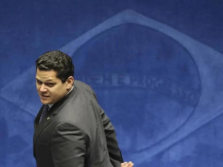 Davi Alcolumbre se irritou com liminar de Gilmar Mendes que limitou pedidos de impeachment de ministros do STF. - Fabio Rodrigues Pozzebom/Agência Brasil