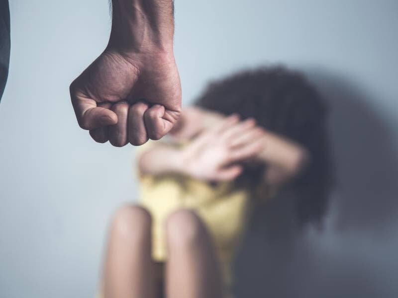 O substitutivo aprovado especifica os tipos de provas que podem ser admitidas pela Justiça. - Freepik