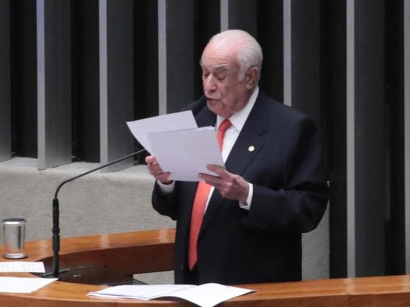 Texto relatado por Antonio Carlos Rodrigues estabelece restrições a quem usa inadimplência reiterada como prática ilícita. - Bruno Spada/Câmara dos Deputados