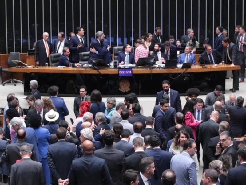 Projeto pode reduzir regime fechado da pena de Bolsonaro para até dois anos e quatro meses. - Bruno Spada/Câmara dos Deputados