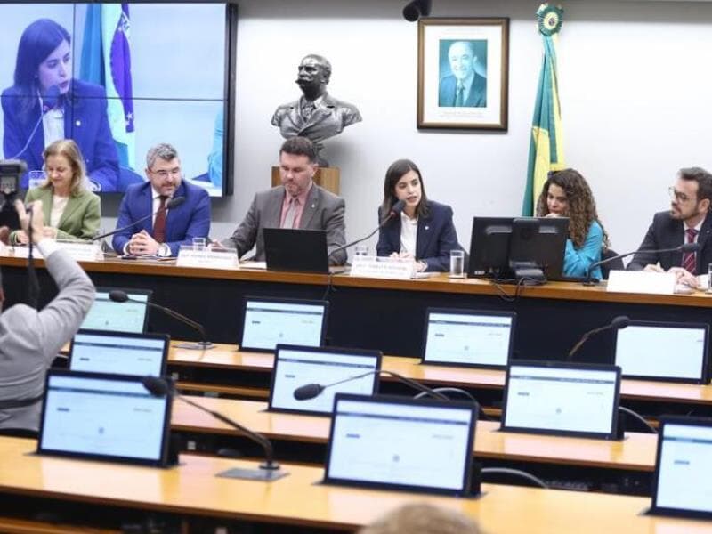 Texto aprovado inclui exigências para prática do homeschooling, - Vinicius Loures / Câmara dos Deputados
