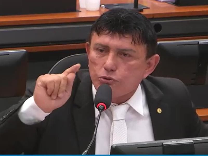 Éder Mauro - Reprodução/YouTube