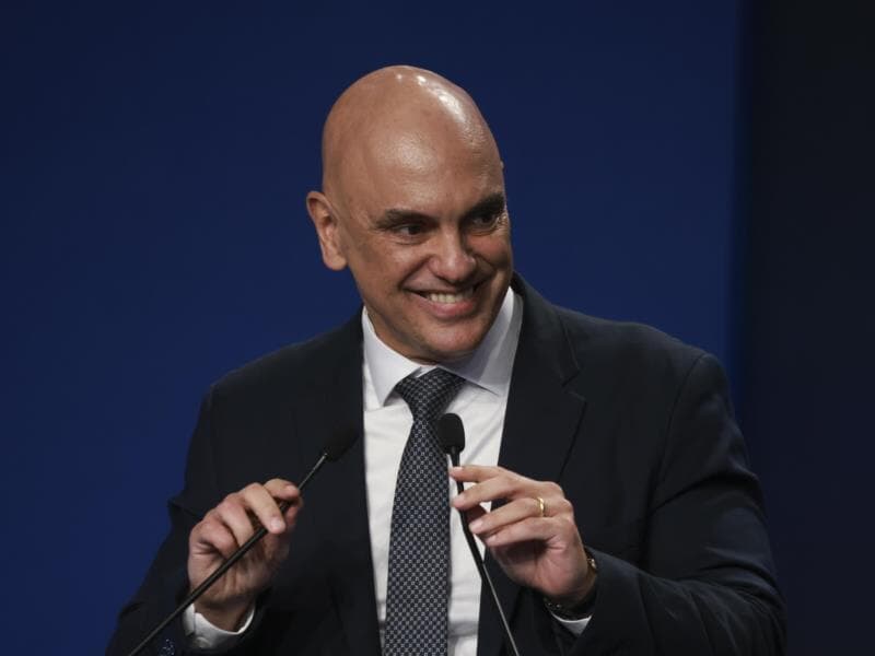 Alexandre de Moraes discursa no lançamento do SBT News, evento no qual se encontrou com o presidente Lula. - Leco Viana/Thenews2/Folhapress Alexandre de Moraes discursa no lançamento do SBT News, evento no qual se encontrou com o presidente Lula. - Leco Viana/Thenews2/Folhapress