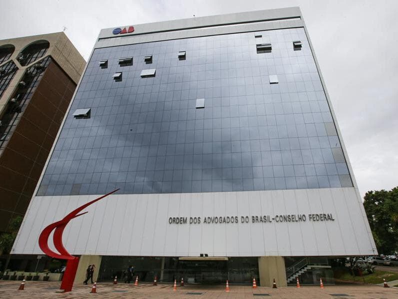 Deputados Marcel van Hattem (Novo-RS) e Zé Trovão (PL-SC) também são julgados na ação. - Raul Spinassé/CFOAB