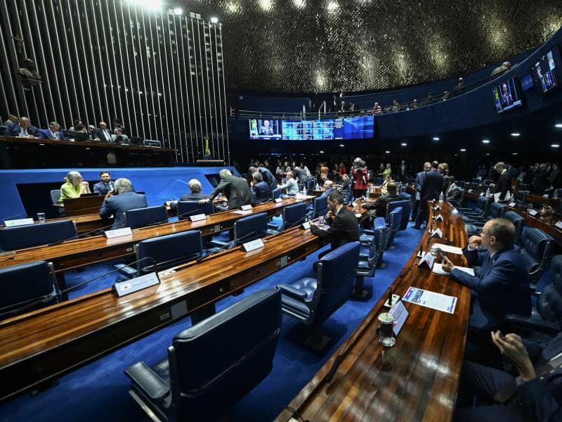 Texto aprovado impede cumulação de penas para crimes contra as instituições democráticas.
 - Carlos Moura/Agência Senado