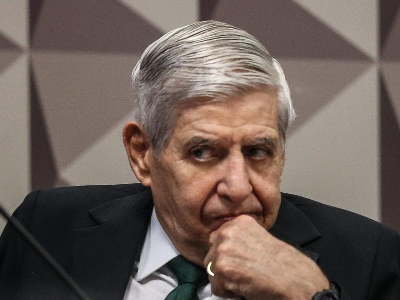 Defesa de Heleno alega que o ex-ministro sofre com problemas psiquiátricos desde 2018. - Gabriela Biló/Folhapress