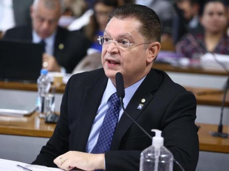 Sóstenes Cavalcante afirma ter orientado pessoalmente a contratação de veículo abaixo do preço de mercado. - Vinicius Loures/Câmara dos Deputados