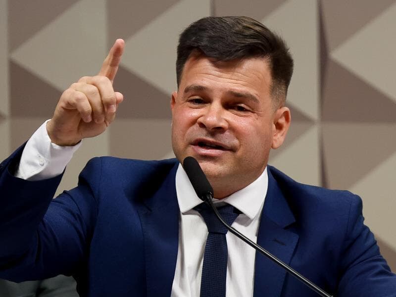 Silvinei tentava embarcar para o Panamá. - Pedro Ladeira/Folhapress