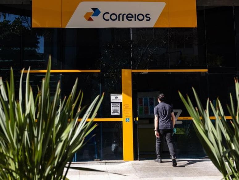 Presidente dos Correios detalhou plano de reestruturação durante coletiva em Brasília.  - Rafaela Araújo/Folhapress