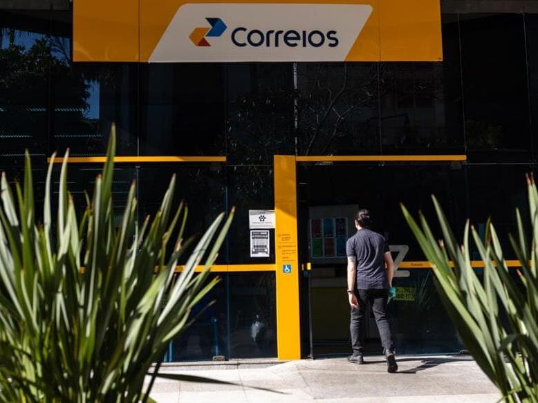 Presidente dos Correios detalhou plano de reestruturação durante coletiva em Brasília.  - Rafaela Araújo/Folhapress