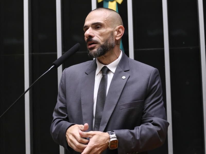 Autor da proposta justifica medida com base no déficit de efetivo nas corporações e no aumento da criminalidade. - Kayo Magalhães/Câmara dos Deputados