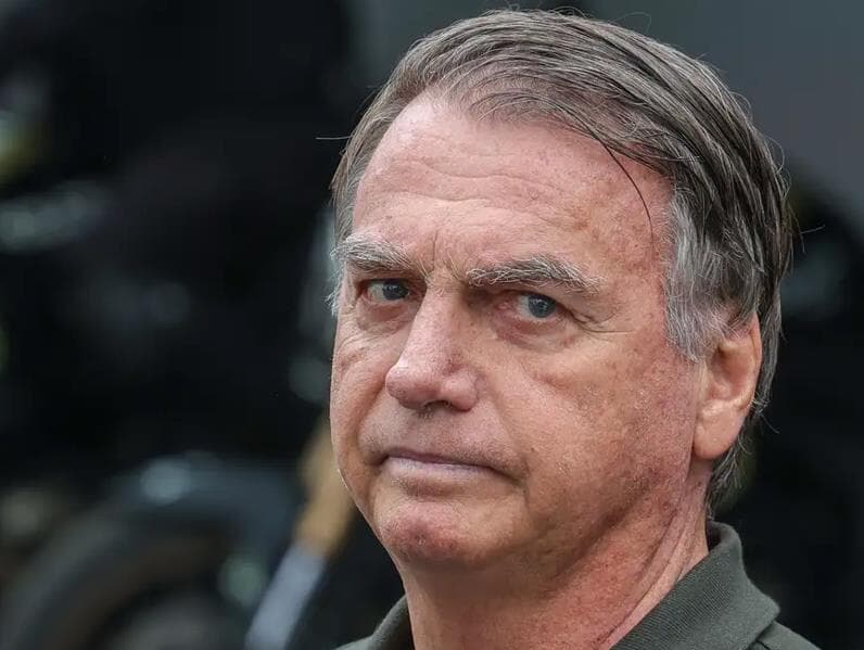 Bolsonaro está preso desde 22 de novembro de 2025. - Arte Congresso em Foco