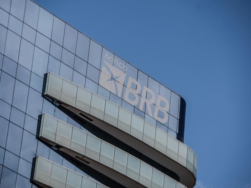 BRB negou necessidade imediata de aporte e afirmou manter diálogo técnico com o Banco Central.  - Gabriela Biló/Folhapress