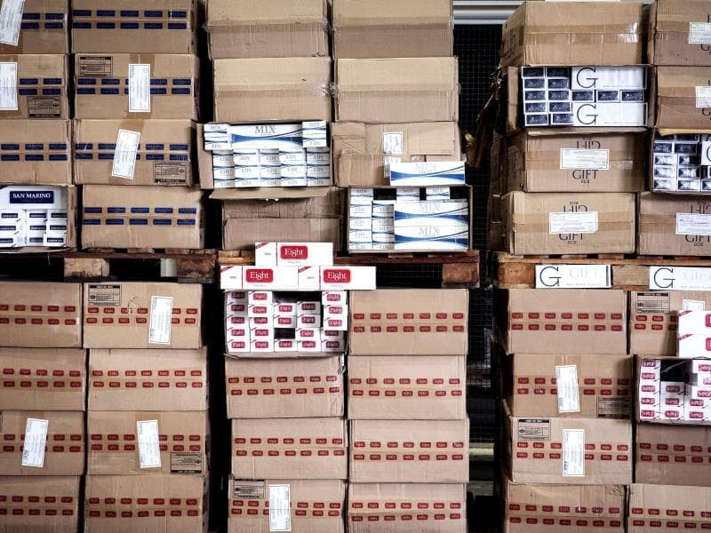 Cigarros contrabandeados apreendidos no deposito Receita Federal. -  Lalo de Almeida/Folhapress