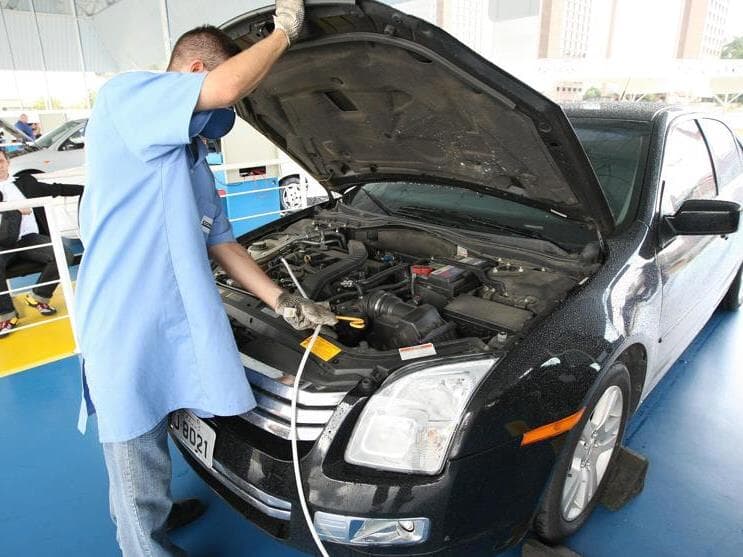 Versão aprovada por comissão torna obrigatória inspeção para veículos com mais de cinco anos. - Moacyr Lopes Junior/Folhapress