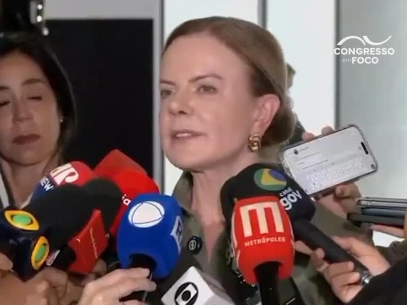 Ministra confirma conhecimento de Lula sobre serviços de ex-ministro ao banco, e afirma que contrato foi encerrado antes de assumir a pasta. - Reprodução
