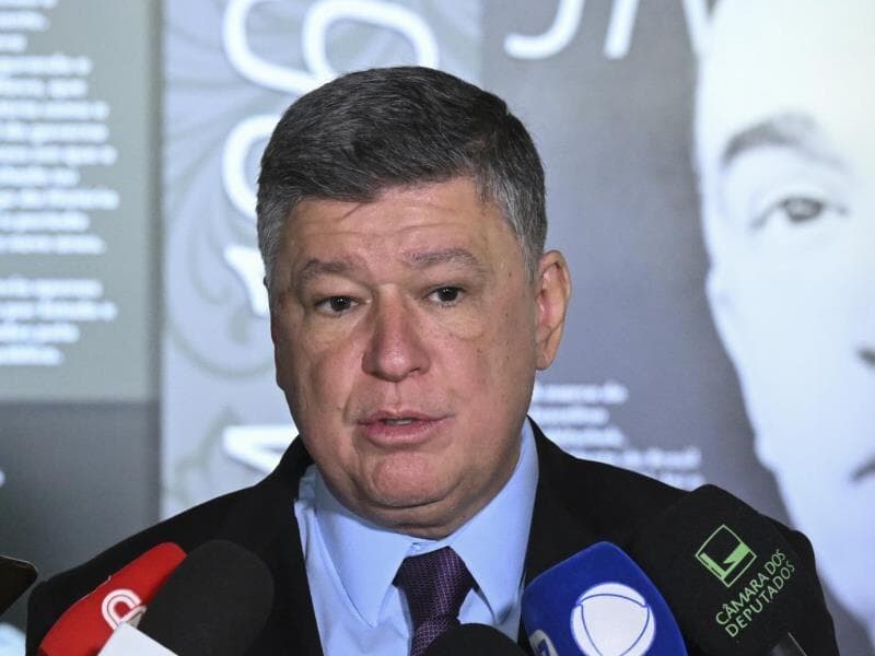 Carlos Viana informou que parte da comissão considera judicializar prorrogação se não houver aval de Alcolumbre. - Carlos Moura/Agência Senado