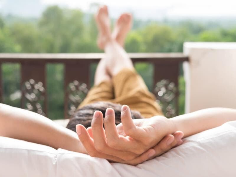 Projeto de lei busca, por meio do descanso, garantir motivação e equilíbrio profissional.  - Freepik