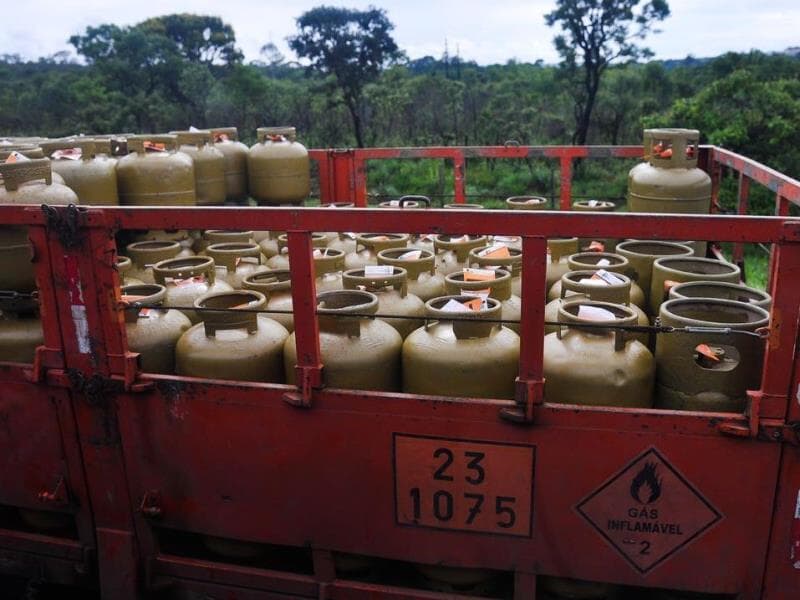 Relator ressaltou que o programa aumenta a eficácia da distribuição de gás às famílias mais pobres. - Marcello Casal jr/Agência Brasil