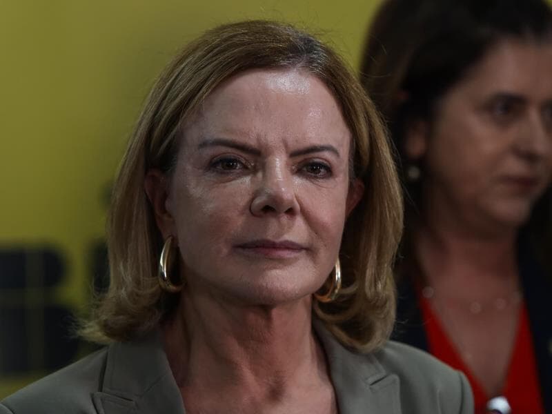 Gleisi Hoffmann afirma que a escolha do repasse à Acadêmicos de Niterói partiu da Liesa, e não do governo. - Allan Calisto /Fotoarena/Folhapress