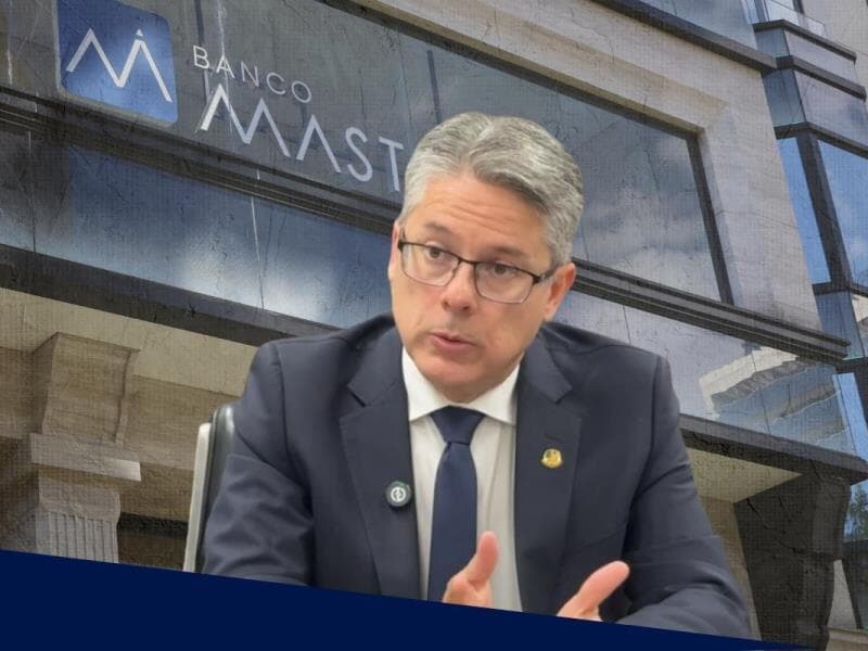 Alessandro Vieira é delegado de polícia. - Reprodução/YouTube | Arte Congresso em Foco