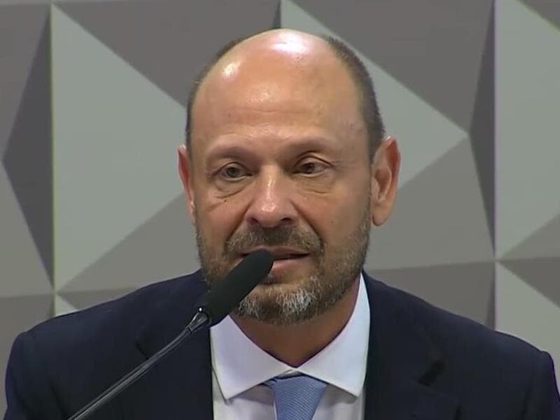 Gilberto Waller revelou à CPMI que o instituto já estranhava os contratos de crédito consignado do Banco Master desde setembro. - TV Senado/Reprodução