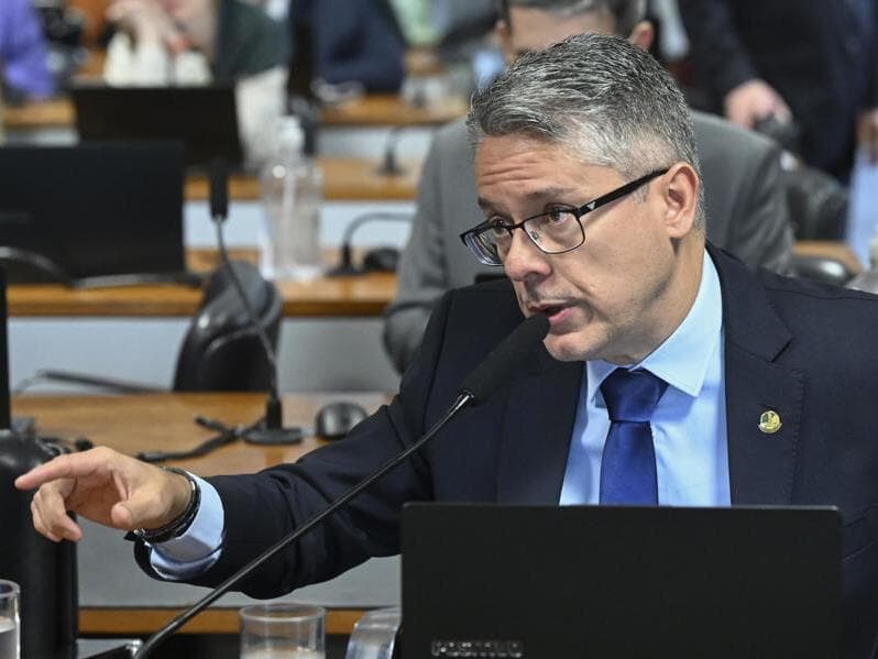 Projeto propõe que qualquer cidadão possa comunicar à autoridade competente a prática de ato que configure abuso de autoridade. - Carlos Moura/Agência Senado