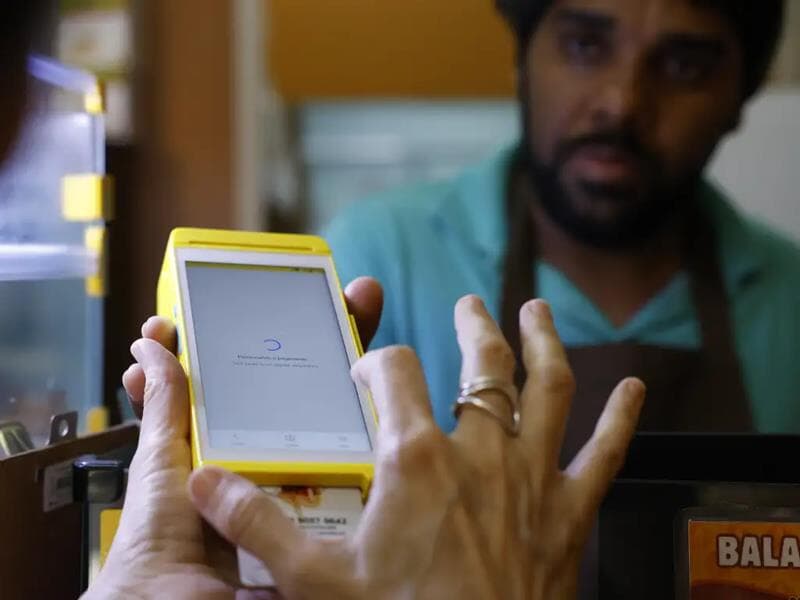 Novas regras do vale-alimentação e vale-refeição começam a valer nesta segunda-feira, com alcance limitado por liminares na Justiça a empresas. - Fernando Frazão/Agência Brasil