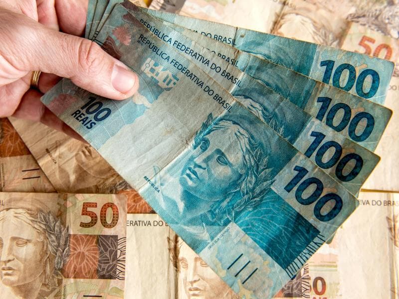 Texto sustenta que receita bruta seria uma base mais estável para financiar a Previdência Social. - Freepik