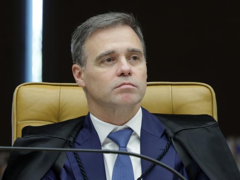 Decisão de André Mendonça autoriza distribuição da perícia entre peritos e mantém nível máximo de sigilo no inquérito do Banco Master. - Rosinei Coutinho/STF