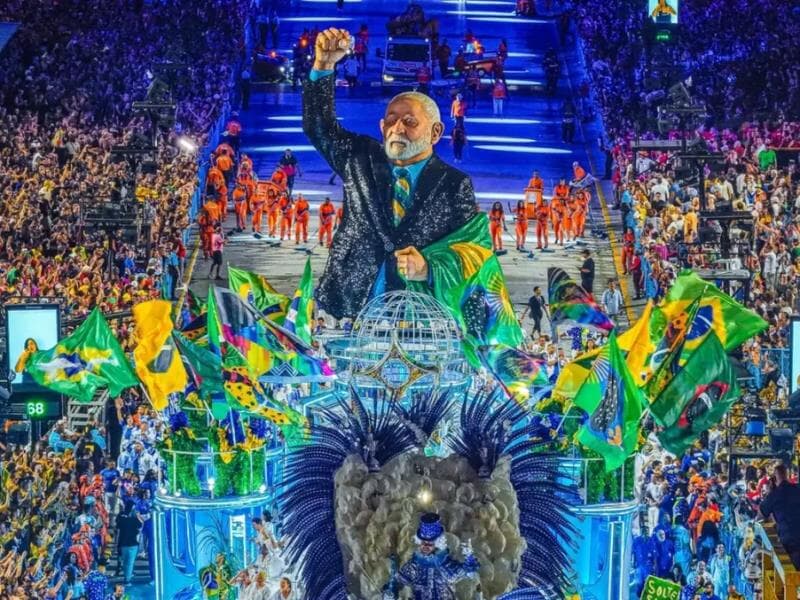 Desfile da escola de samba trouxe como enredo  "Do alto do Mulungu surge a esperança: Lula, o operário do Brasil". - Reprodução/Instagram