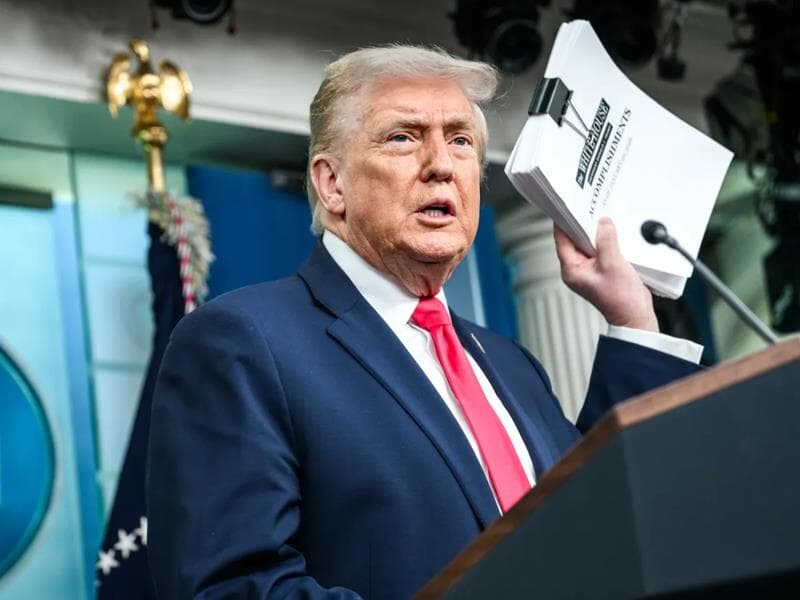 Presidente afirmou que nova tarifa pode aumentar arrecadação e fortalecer os EUA. - Divulgação/Casa Branca